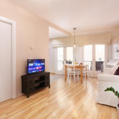 LETS HOLIDAYS Attractive apartment in costa brava