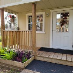 LOVELY FARM CABIN 20 MINUTES FROM BEACH