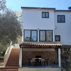 Apartments Nena 3*