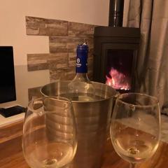 Encantador ático con chimenea y piscina en Almería