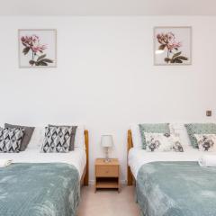 2BR Apt-Sleeps 5-Accessible-Central Dartford