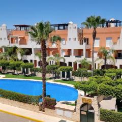 Homes of Spain, Apartamentos Paraíso Vera Playa, Ed Nuku Hiva, Bajo W con jardín y piscina privada a pie de playa, WIFI