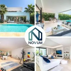 Remarkable 5-BDRM Villa - Heated POOL & GYM