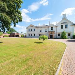 Severn Manor Country Estate