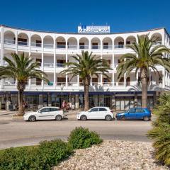 Apartamentos Arcos Playa