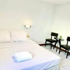 โรงแรมสุขวิไล Sukwilai Hotel