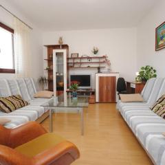 Apartments Ezgety - 330m from beach