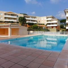 Apartment Le Domaine de la Baie-1 by Interhome
