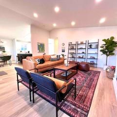 Olympic House: 3min from ONP w/ Sauna + Rec room