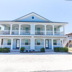 Avery's Ocean Breeze, 6 Bedrooms, Sleeps 12, Pet Friendly, Ocean View