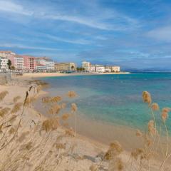 Appartement refait à neuf, proche plage et centre ville- Ajaccio-Parc Berthaut