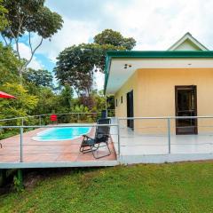 Toucan Villa Newer with WiFi & Pool - Digital Nomad Friendly