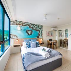 ☆Airliedise☆HOT TUB suite☆5min walk 2 Port of Airlie/Ferry terminal☆WiFi☆Netflix☆NO Hills