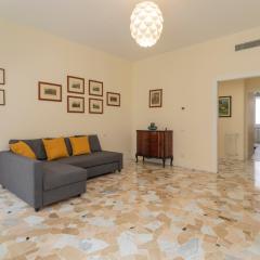 JOIVY Modern 2bed flat with balcony, 250m from M5 Foppa and M2 Sant'Agostino