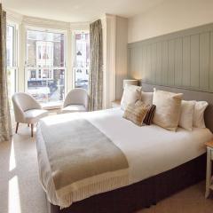 Host & Stay - The Salt Nook