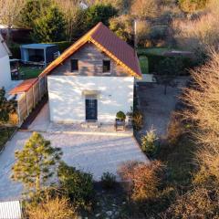 Cottage des pins - 6 pers, jacuzzi, jardin, parking