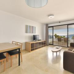 Apartamento de 2 dormitorios vista mar con parking