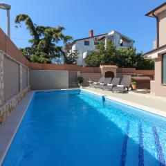 Beautiful Villa Magnifica with private pool in Pula