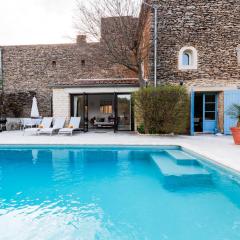 Belle De Jour -A Provencal gem Private heated pool