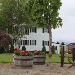 The Elegant Montana Farmhouse