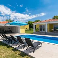 Villa Mario with private heated saltwater pool