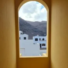 Cliff View Orzola