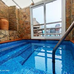 Villa Flower private hot pool