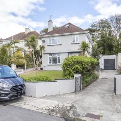 Mayfield House - 4 Bedroom House - Tenby