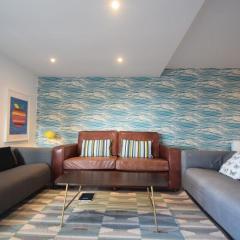 Flat 1 High Tide House, Mortehoe - beautifully designed ground floor flat with sea views and garden