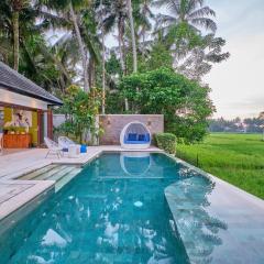 Villa Balinese Luxurious Elegance