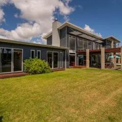 Hosts on the Coast Whitianga Bliss