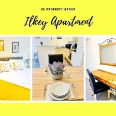 Ilkley Apartment with Parking