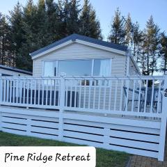 Pine Ridge Retreat With FREE GOLF and Air Conditioning