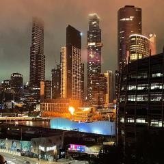 ‘Sunrise on Aura’ Apartment with stunning views.