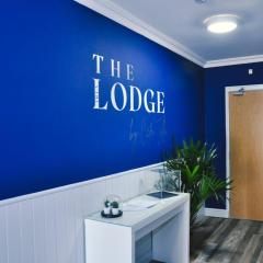 The Lodge by Cefn Tilla