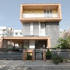 4 BHK Huge & Spacious Villa- 16 Guests Homestay