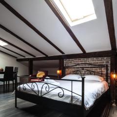 Little Paris Booutique In Old Town Center Brasov