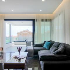 Phaedrus Living: City View Anna Residence 102