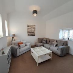 The Stables a Contractor Family 2 bed Town House in Central Melton Mowbray