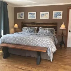 Canadian Rockies Inn - Adults only