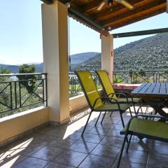 Pavlos' cottage with beach view
