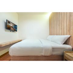 Siam Subway Hostel and Café