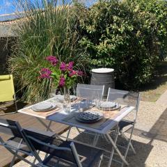 Studio avec grande terrasse et jardin privatif au Pyla