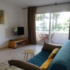 Lovely Appartement with Balcony 5min train station