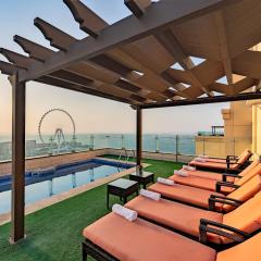 Jbr penthouse with terrace pool