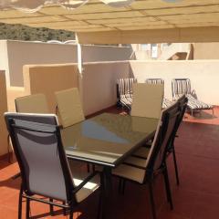 AZ02 Roof top terrace apartment, 2 bedrooms, 1 bathroom, very close to beach