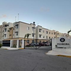 Lovely Apartment HOEStel Pedreira!