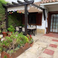 Casa Blanca-42 Piscina Wifi 6pax