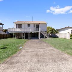 Snells Seaside Bach - Snells Beach Holiday Home