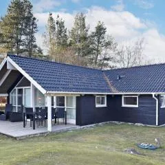 6 person holiday home in Asaa-By Traum